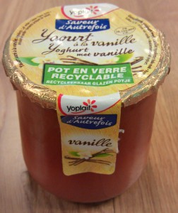 Le pot de yaourt en céramique non recyclable de Yoplait a été remplacé par un pot en verre recyclable. Enfin…