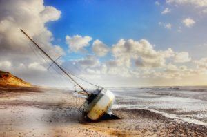Filière bateaux de plaisance : les épaves en eau douce pourraient être exclues de la REP