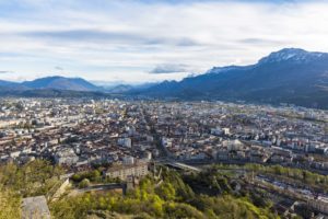 Comment Grenoble essaye d’améliorer le volume et la qualité du tri, notamment en milieu urbain